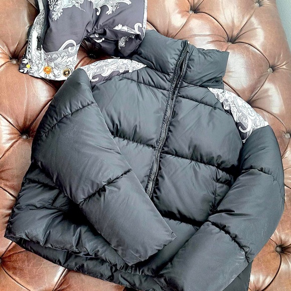 New Authentic Versace Medusa Down Puffer Jacket US 8, UK 12, 40 France 1012541 - Picture 13 of 15